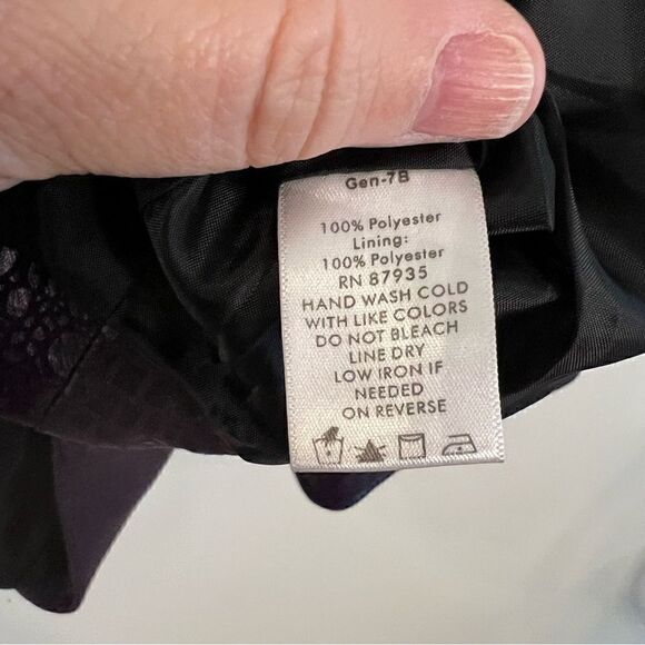 Susan Graver Style jacket size 1X faux reptile purple zip front fully lined - Picture 4 of 7